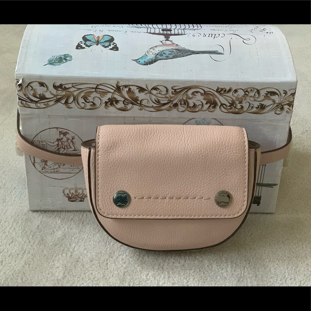 Like New J. Crew Nude Bristol Convertible Belt bag/Fanny Pack in leather
